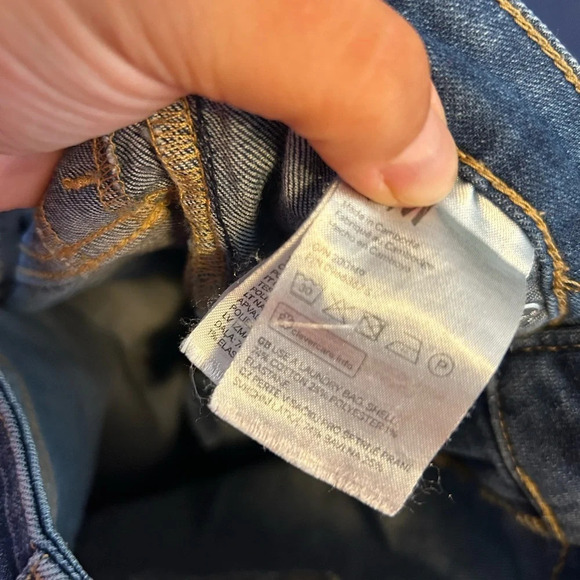 H&M Distressed Curvy Jeggings - Picture 4 of 4